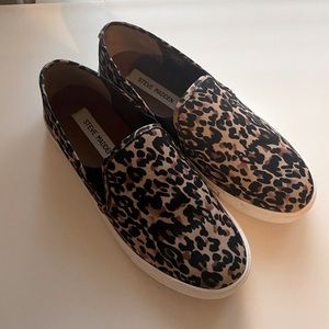 Steve Madden slip on’s